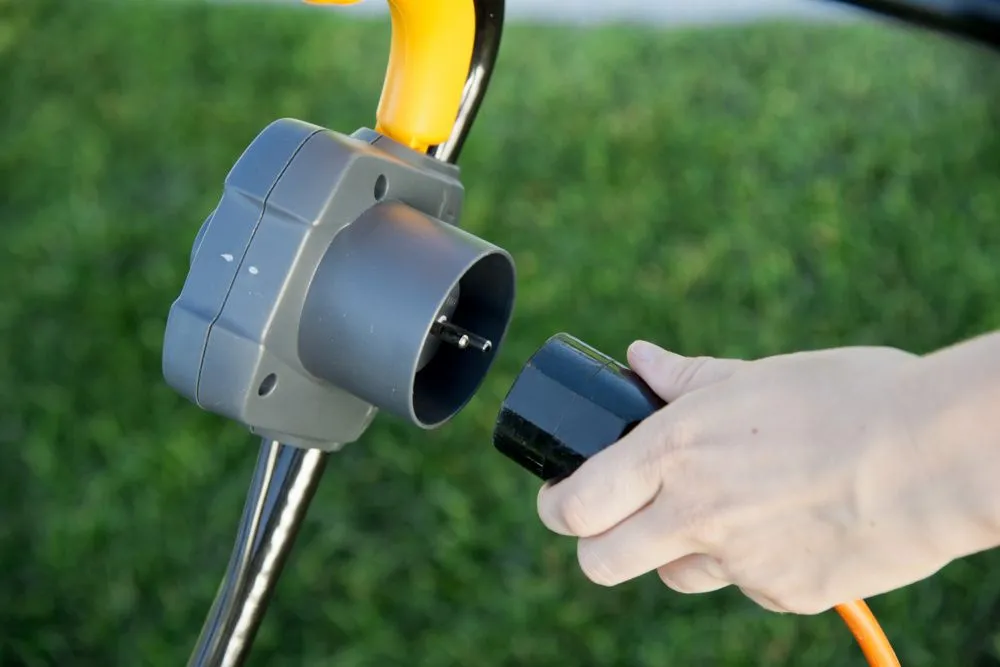 Scarificator si aerator gazon electric Stiga SV 213 E, 1300 W, 32 cm, 40 L [10]