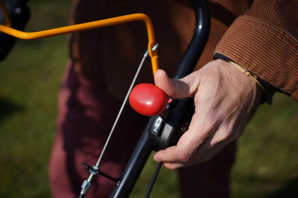 Scarificator gazon Stiga SVP 40 G, 5.36 CP, benzina, 40 cm, 50 L [8]