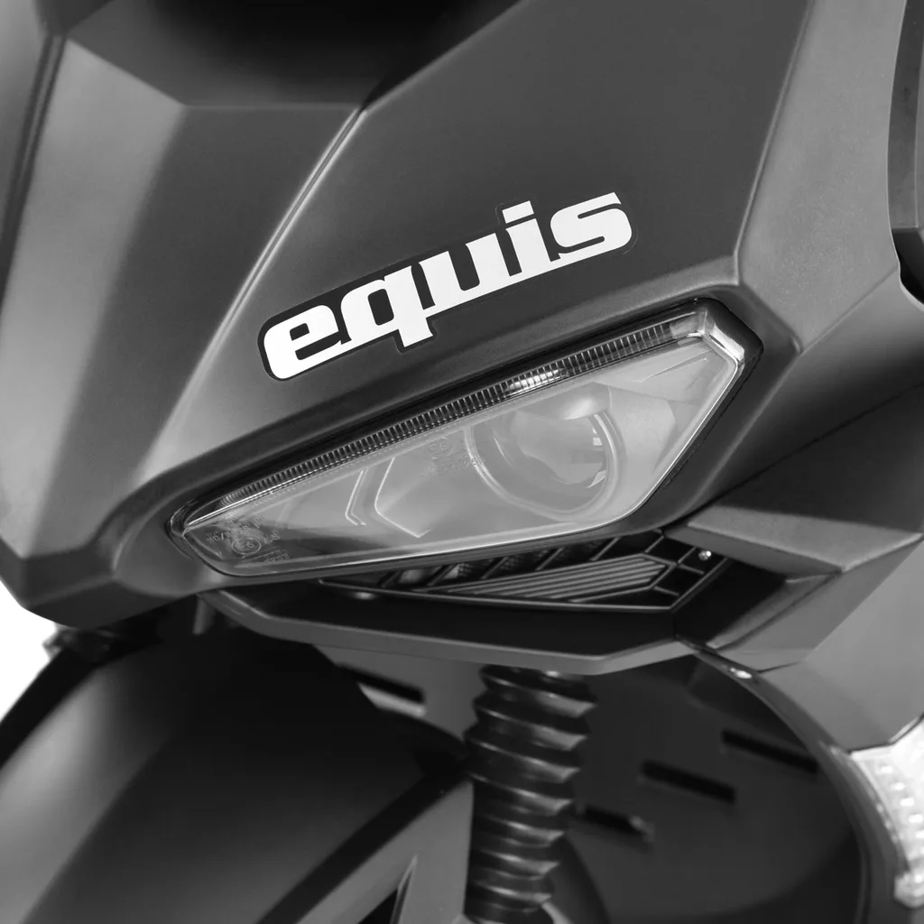 Scuter electric HECHT EQUIS, 3000 W, 72V, 20Ah, viteza maxima 45 km/h, autonomie 60 km, omologat COC [1]
