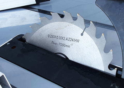 Stager FCM1600 Masa de taiere cu ferastrau circular 1600W, 220V, 250mm [5]