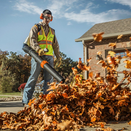 Suflanta frunze portabila in spate, pe benzina Stihl BR 700, 3.8 CP, 4 timpi (4-MIX), 1550 mc/h [7]