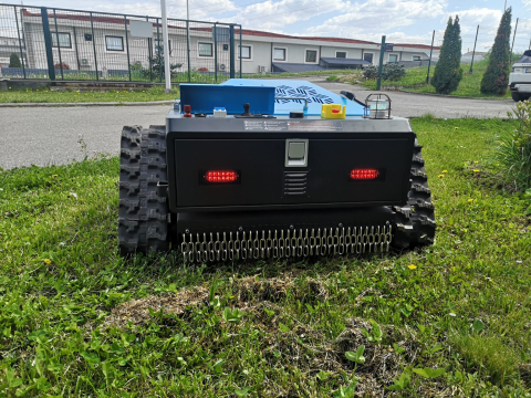 Tocator de vegetatie hibrid cu telecomanda Archer HM27, motor benzina Loncin 15.4 CP, latime lucru 685 mm, baterie 28V [12]
