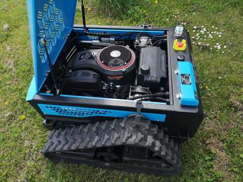 Tocator de vegetatie hibrid cu telecomanda Archer HM27, motor benzina Loncin 15.4 CP, latime lucru 685 mm, baterie 28V [20]