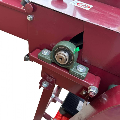 Tocator furaje (siscornita) VivaTechnix Siscornita VMD-1078, 2.2 kW, 500 kg/h [5]