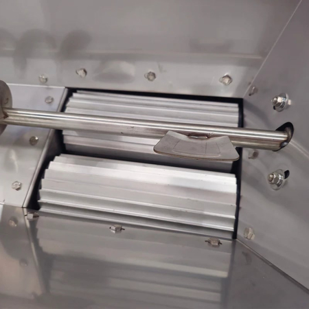 Zdrobitor-desciorchinator electric ENO 15 SEMI-INOX, 750 W, 1600-1800 kg/h, cuva inox [3]