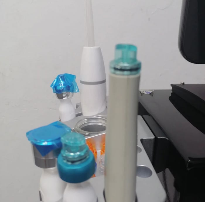 Set 5 capete Hydrafacial - Exfoliere, Extractie, Hidratare [8]