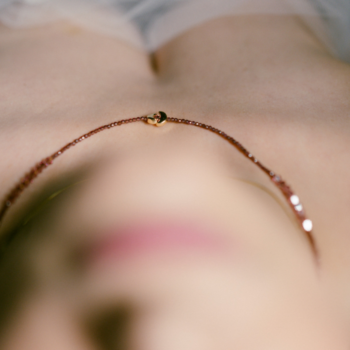Blood Moon Charm – Colier cu granat roșu, Cristale Swarovski și lună cosmică Ninja Kitten [2]