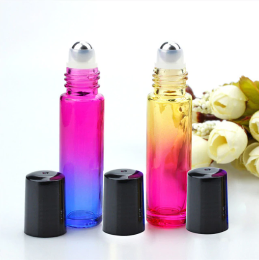Set 3 sticle colorate pentru uleiuri esentiale cu o capacitate de 10 ml si bila metalica. [2]