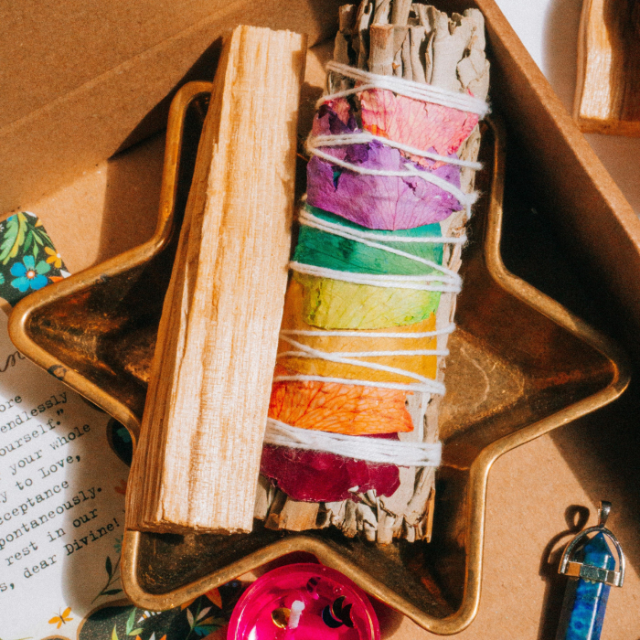 Stick Salvie Albă cu Petale de Trandafir Uscate – Stil Chakra & Purificare Energetică [3]