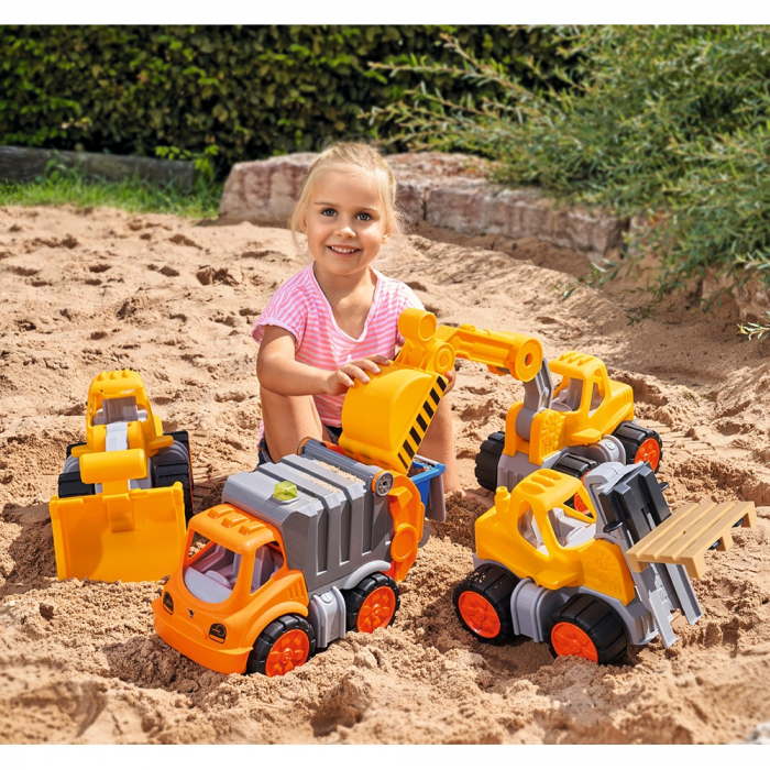 Excavator Big Power Worker Digger [3]