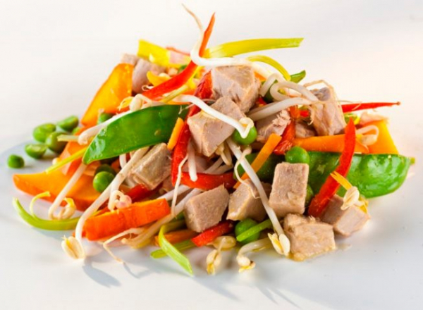 Salata de ton Asia cu legume bio si ulei de floarea soarelui presat la rece, 200g Fontaine [2]