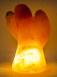 Lampa din sare de Himalaya in forma de inger [1]