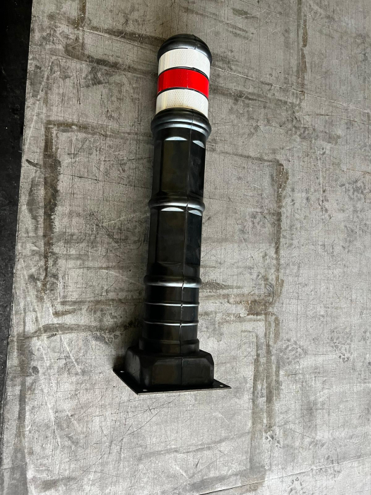 Stalp pietonal din cauciuc, cu talpa metalica, 720mm [4]