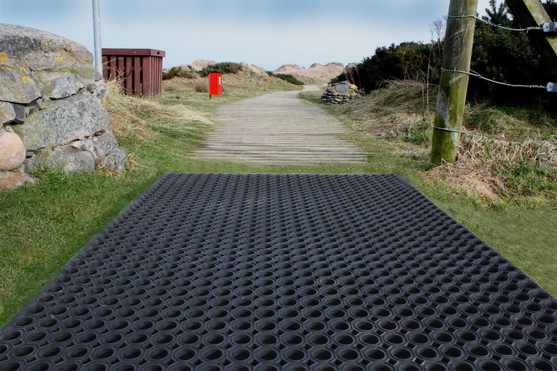 Covor din cauciuc, perforat, trafic intens, Ringmat Honeycomb, 23x1000mm, negru [5]