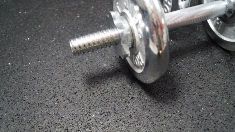 Pardoseală sport din granule de cauciuc 8mm – premium, negru, latime 1250mm [1]