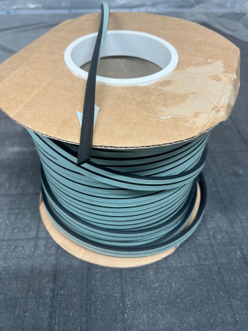 Profil D, cauciuc buretos EPDM autoadeziv, 8x6mm [2]