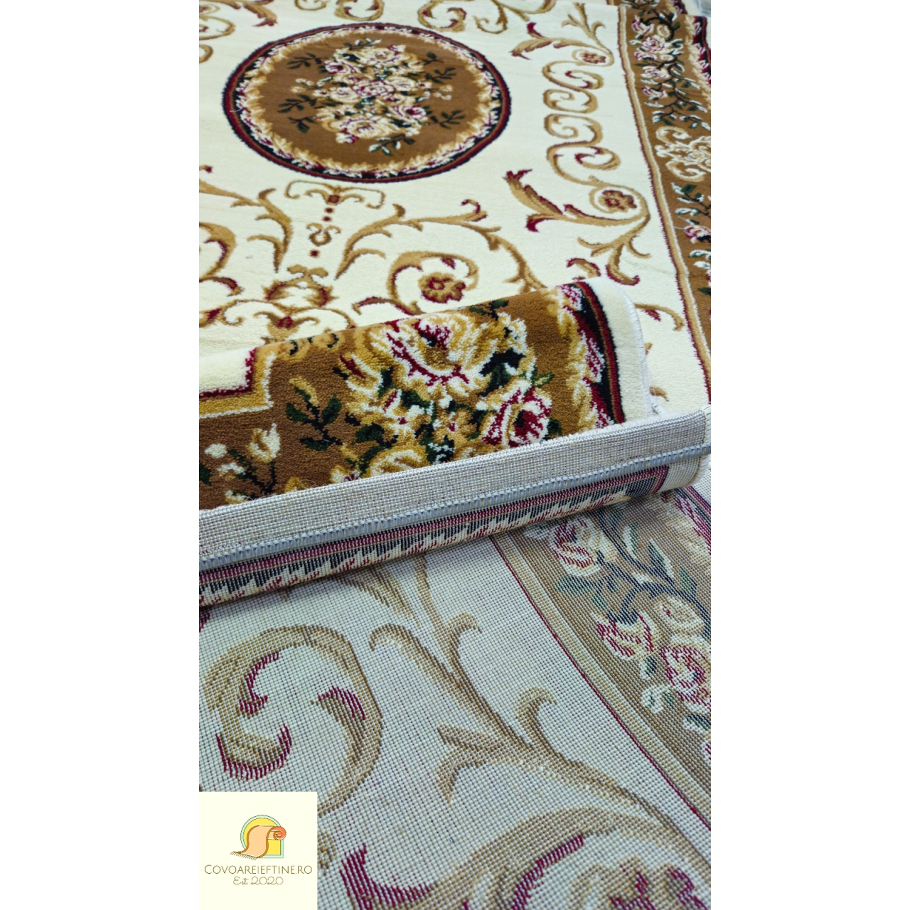 Covor clasic floral cu medalion, crem deschis [2]