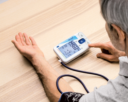 Апарат за кръвно налягане за горната част на ръката Hartmann - Veroval duo control [1]