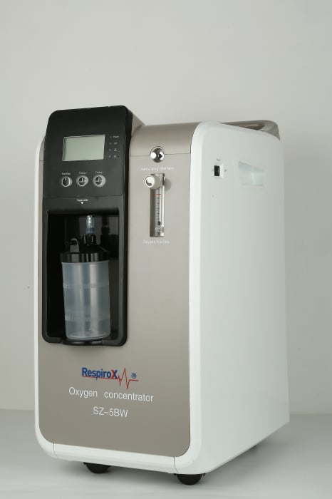 Concentrator de oxigen cu nebulizator RespiroX 5 LPM [4]