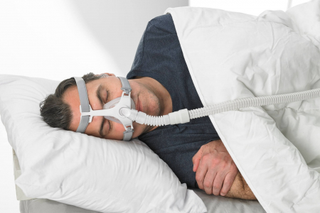 Masca CPAP nazală Wizard 310 – vedere frontală [2]