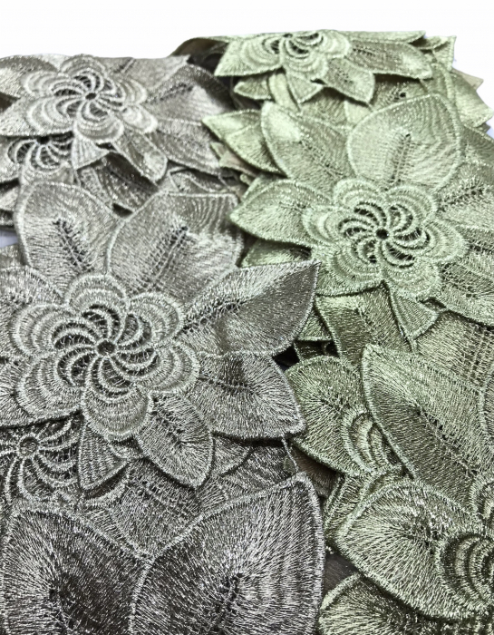 Dantelă flori din lurex [3]