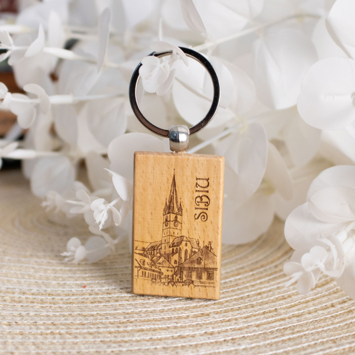Breloc din lemn suvenir, gravat, Biserica Sfanta Maria, Sibiu [2]