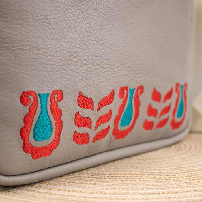 Geanta din piele cu broderie, "Art Nouveau" (Culoare: Gri) [3]