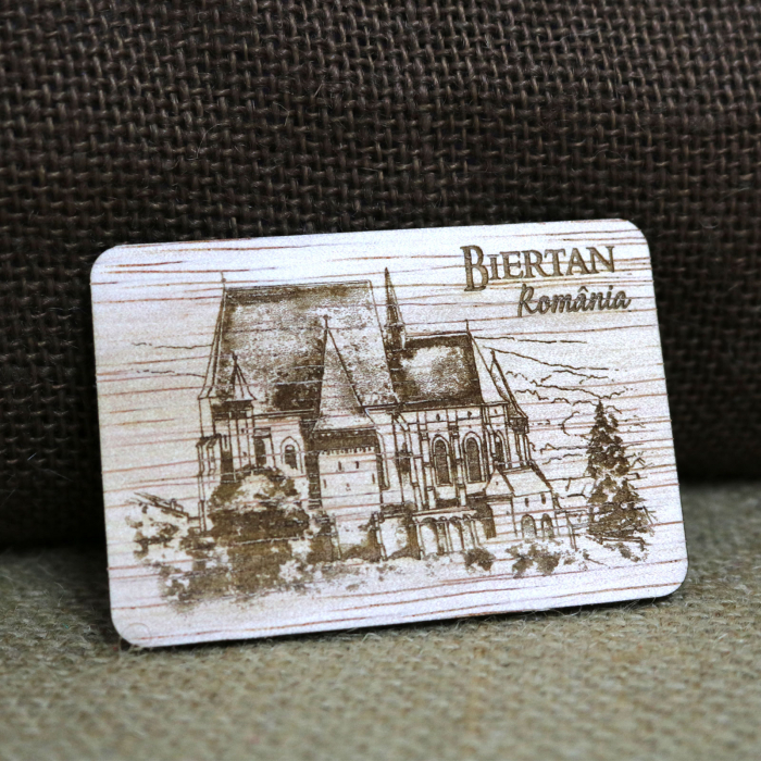 Magnet de frigider suvenir, din lemn, gravat, Biserica Fortificata Biertan, Biertan, Sibiu [1]
