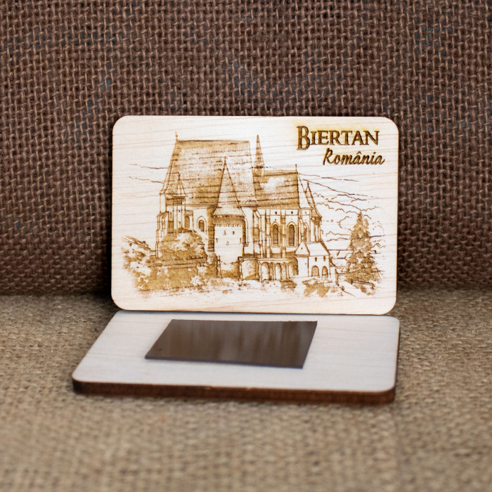 Magnet de frigider din lemn, gravat, Biserica Fortificata Biertan, Biertan, Sibiu [2]