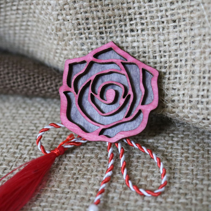 Martisor - brosa din lemn, Trandafir, rosu [9]