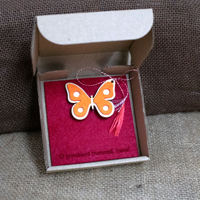 Martisor Personalizat Fluture, din lemn si fetru (culoare: portocaliu) [5]