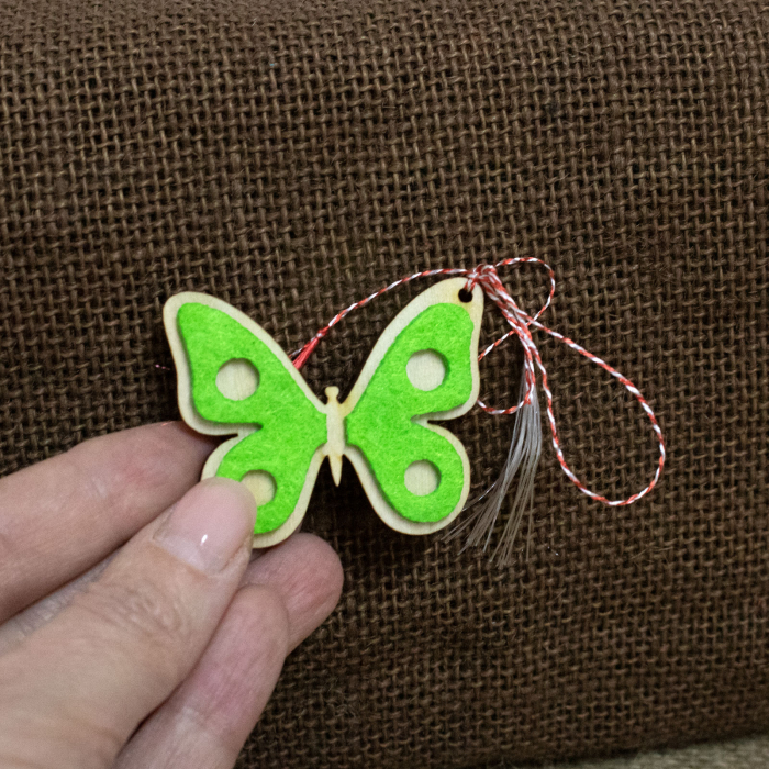 Martisor Personalizat Fluture, din lemn si fetru (culoare: verde) [2]