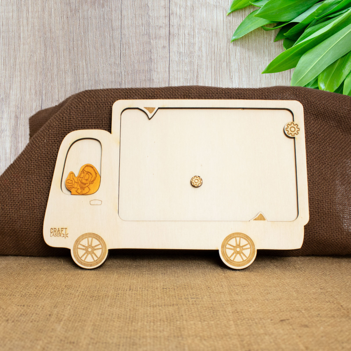 Puzzle Educativ Din Lemn, Gravat “Camionul Cu Masini” [3]