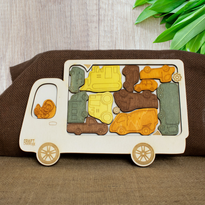 Puzzle Educativ Din Lemn, Gravat “Camionul Cu Masini” [1]
