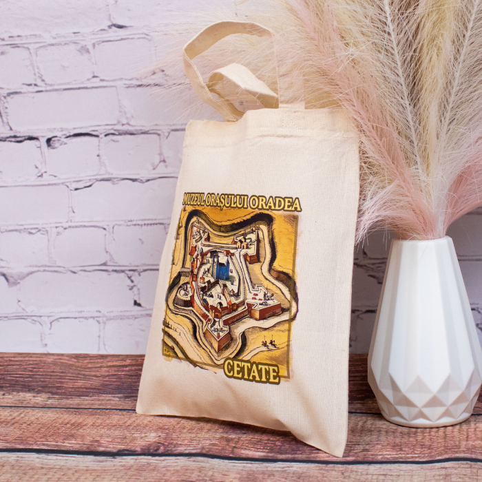 Sacosa din bumbac, suvenir, Muzeul Orasului Oradea, Cetatea Oradea, dimensiune 22 x 26 cm [3]