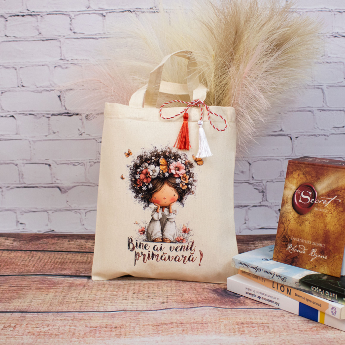 Sacoșă mărțișor textilă din bumbac, 22 × 26 cm – Fetița care a  adus primăvara [5]