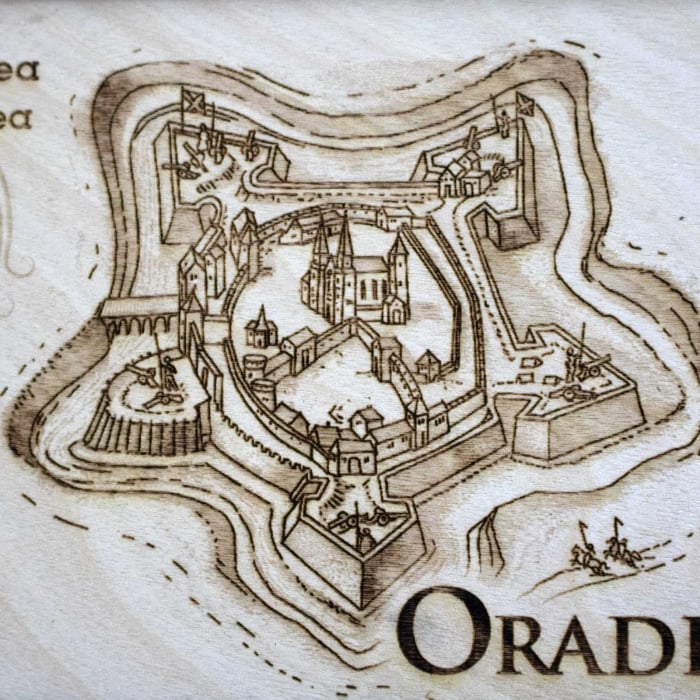 Tablou suvenir Cetatea Oradea, gravat (fotogravura), cu rama inclusa 10/15, desen realizat manual [3]