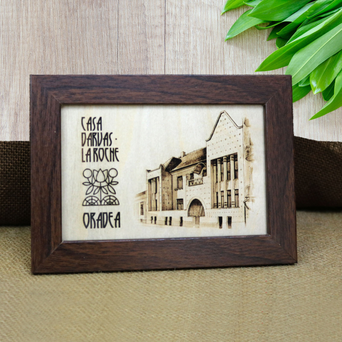 Tablou suvenir din lemn, gravat, Casa Darvas La Roche, Oradea, dimensiune 10 x 15 cm, rama inclusa [2]
