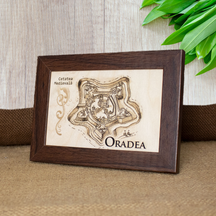 Tablou suvenir din lemn, gravat, Cetatea Oradea, dimensiune 10 x 15 cm, rama inclusa [2]