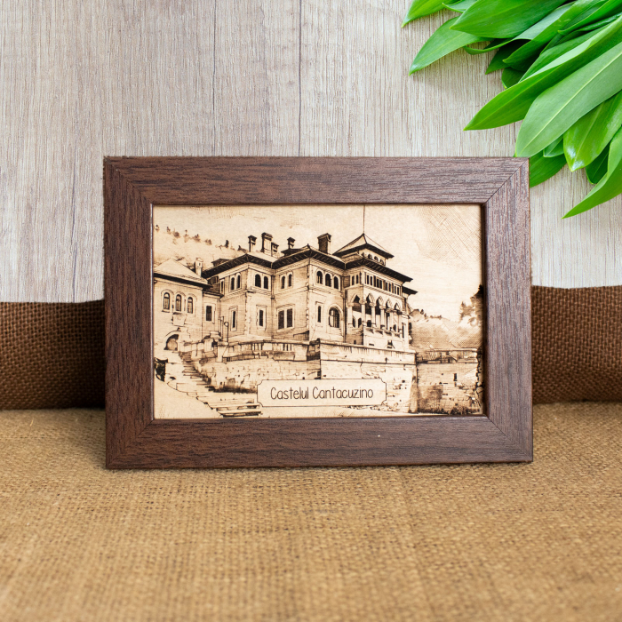 Tablou suvenir din lemn, gravat, Castelul Cantacuzino, Busteni, dimensiune 10 x 15 cm, rama inclusa [1]