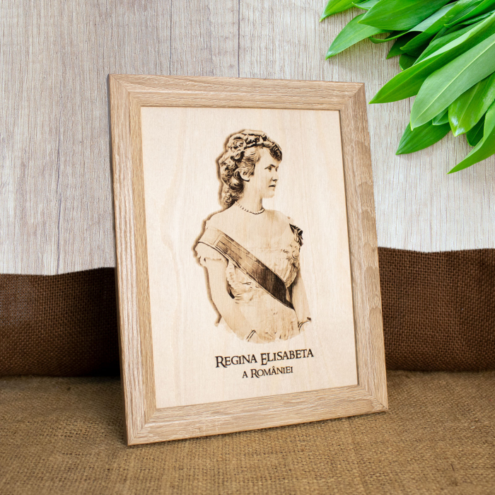 Tablou suvenir din lemn, gravat, Regina Elisabeta a Romaniei, dimensiune 15/20 cm, rama inclusa [2]