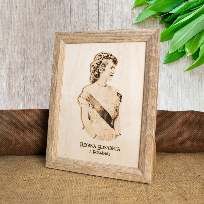 Tablou suvenir din lemn, gravat, Regina Elisabeta a Romaniei, dimensiune 15/20 cm, rama inclusa [3]