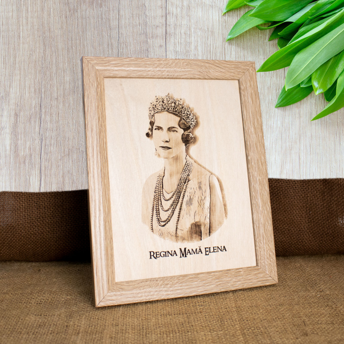 Tablou suvenir din lemn, gravat, Regina Mama Elena, dimensiune 15/20 cm, rama inclus [2]