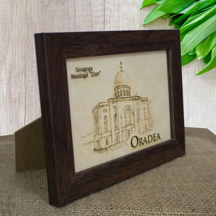Tablou suvenir din lemn, gravat, Sinagoga Sion Oradea, diemnsiune 10 x 15 cm, rama inclusa [2]
