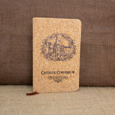 Agenda/carnetel de calatorii suvenir, gravat, coperta din material de pluta, Castelul Corvinilor, Hunedoara