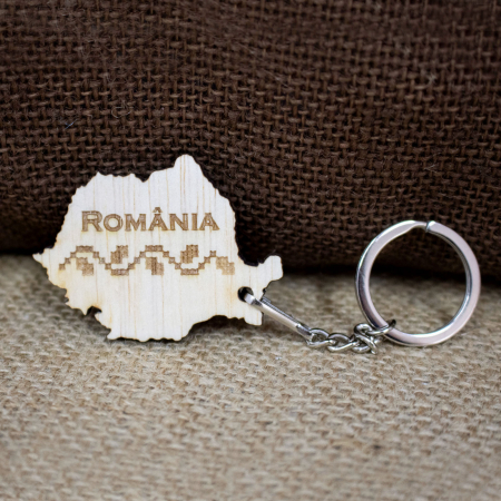 Breloc suvenir din lemn, gravat, Harta Romaniei