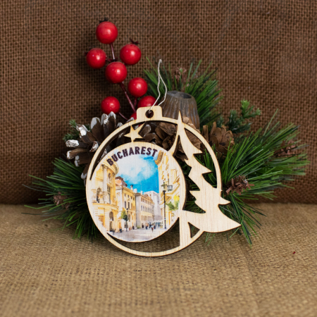 Bucuresti - Glob de Craciun suvenir, din lemn, acuarela, Centrul Vechi, Bucuresti