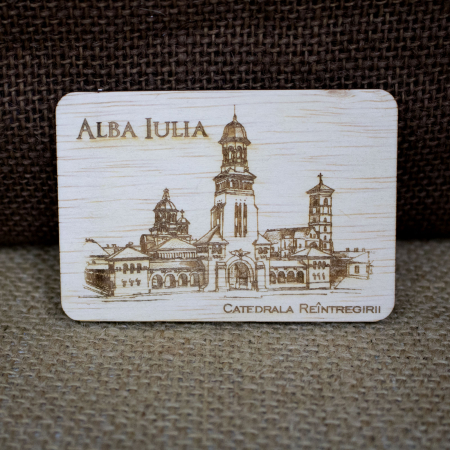 Magnet de frigider din lemn, gravat, Catedrala Reintregirii Neamului, Cetatea Alba Carolina