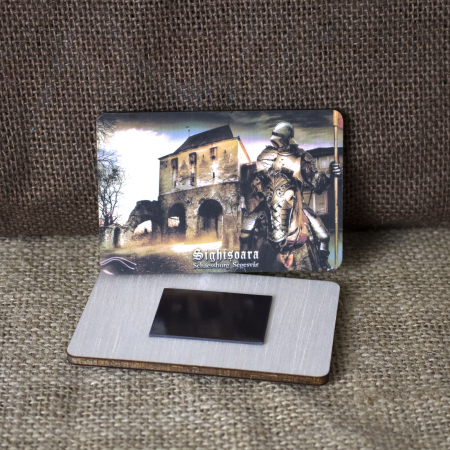 Magnet de frigider din lemn, acuarela, "Cavaler aparand Turnul Croitorilor - Cetatea Sighisoara" [1]