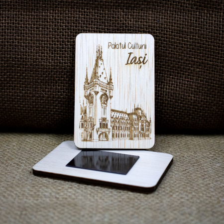 Magnet de frigider din lemn, gravat, Palatul Culturii Iasi [1]
